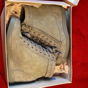 Just fab sneakers